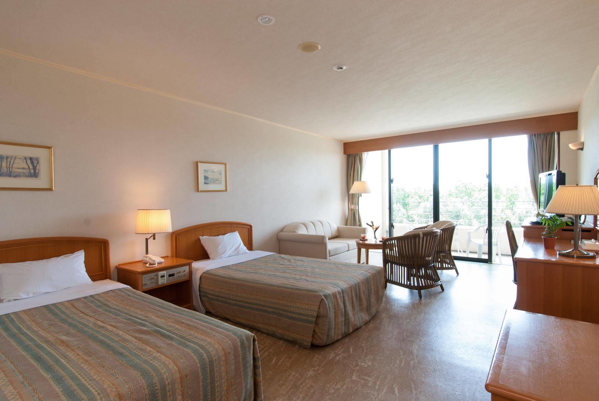 La Teada Ishigaki Resort Kawahira Εξωτερικό φωτογραφία